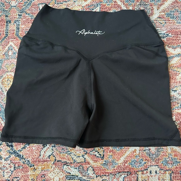 Alphalete crossover surface shorts - Picture 1 of 3